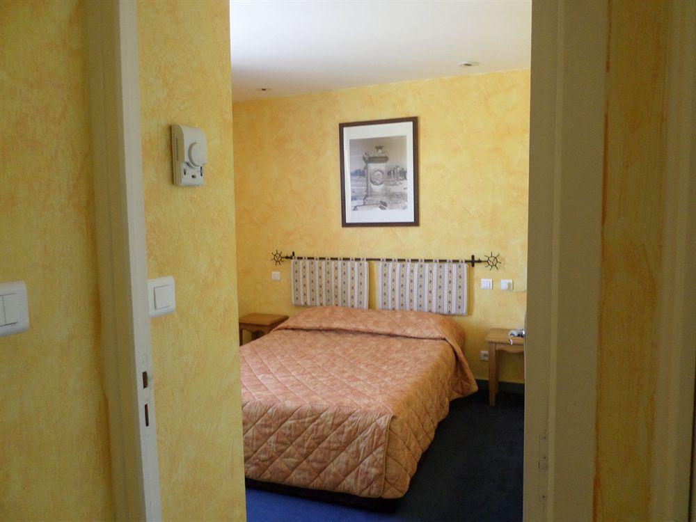 Brit Hotel Acacias Arles Eksteriør billede