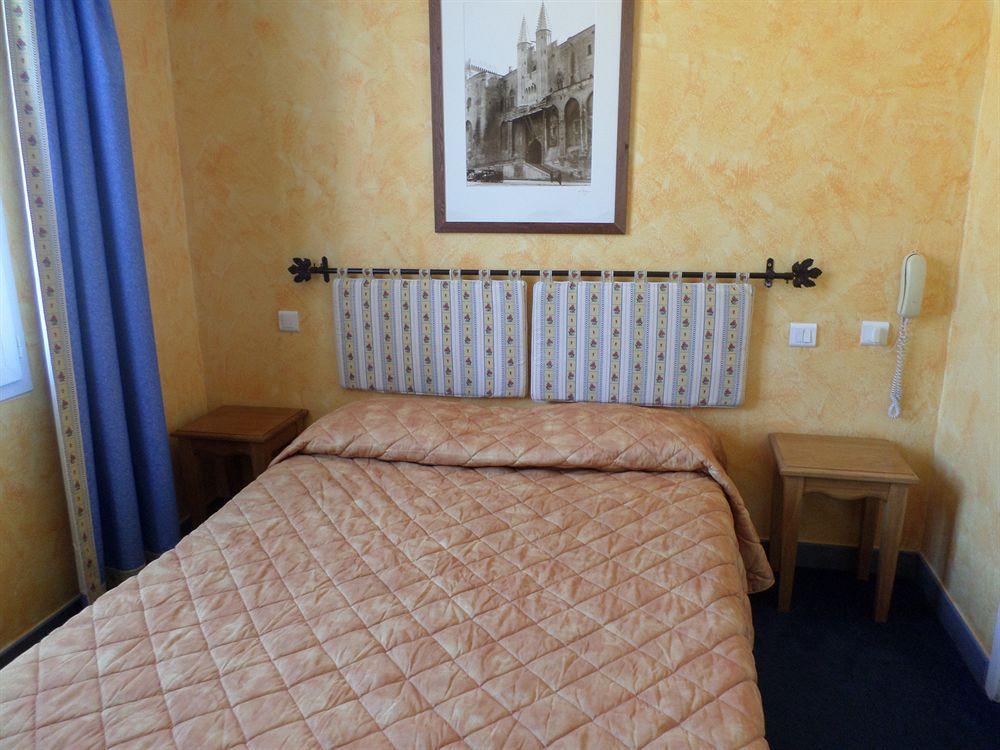 Brit Hotel Acacias Arles Eksteriør billede